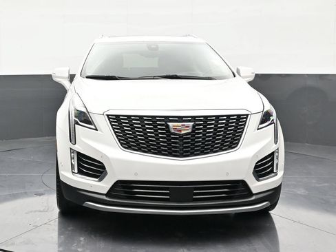 Certified 2023 Cadillac XT5 Premium Luxury w/ Technology Package FWD image 8