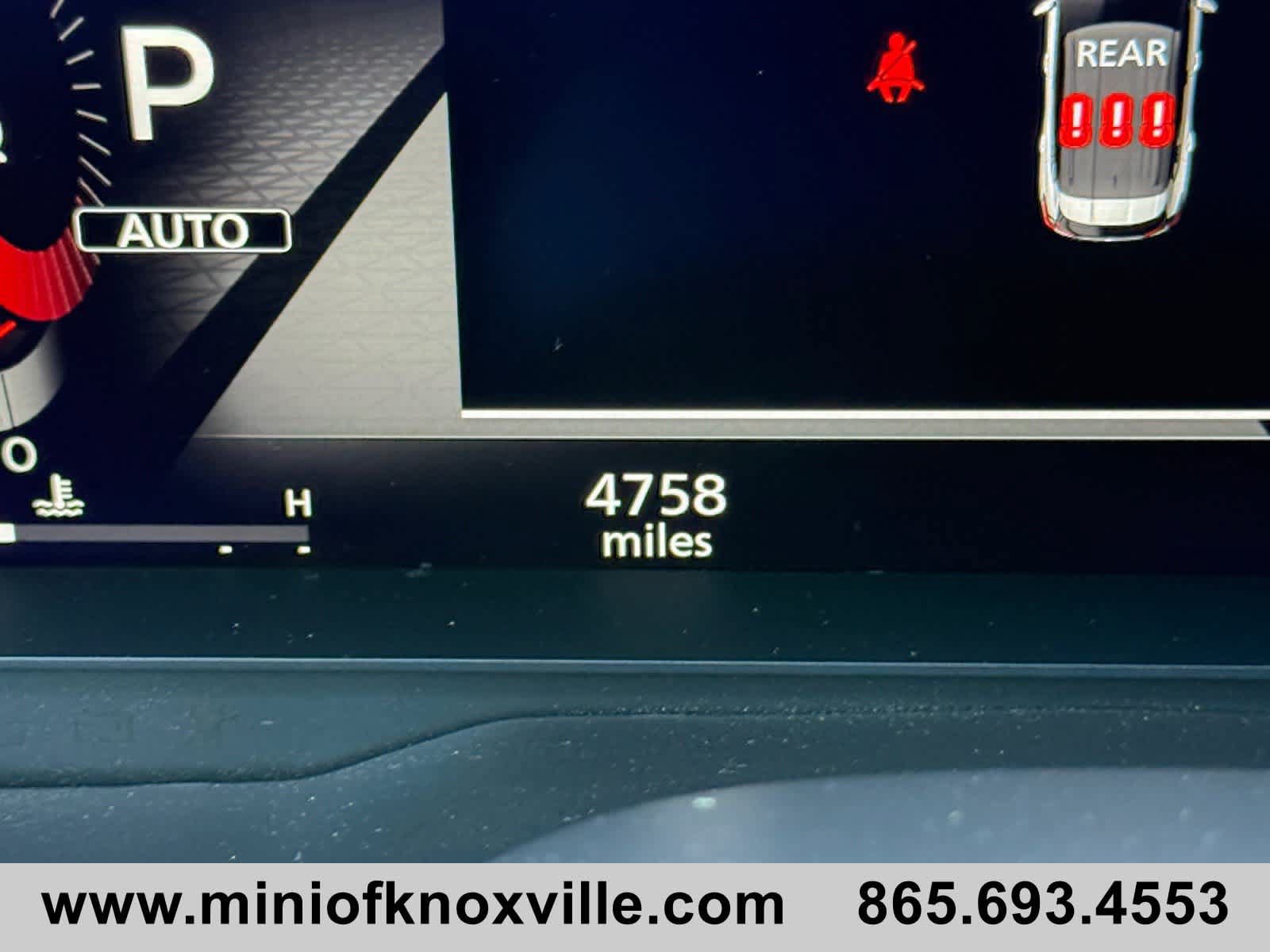 Used 2025 Nissan Rogue SL AWD/4WD image 30