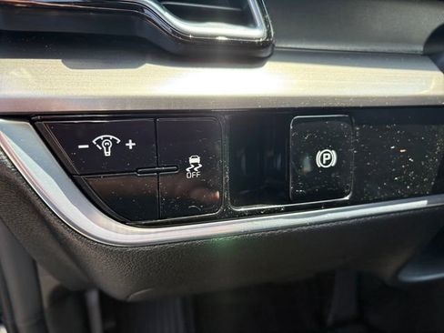 Used 2023 Kia Sportage EX FWD image 18