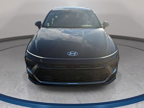 Used 2024 Hyundai Sonata SEL FWD image 2