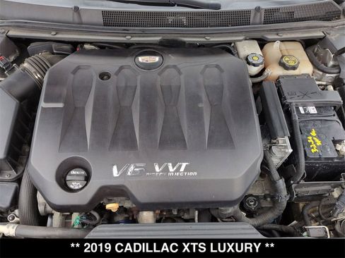 Used 2019 Cadillac XTS Luxury image 19