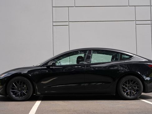 Used 2024 Tesla Model 3 RWD image 9