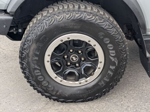 Used 2022 Ford Bronco Badlands AWD/4WD image 14