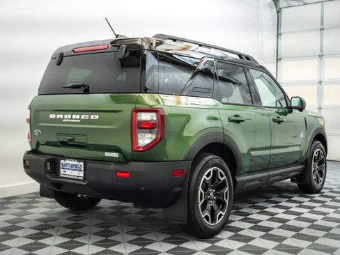 Certified 2025 Ford Bronco Sport Outer Banks w/ Outer Banks Tech Package+ AWD/4WD image 6