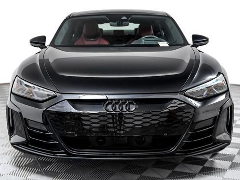 Used 2023 Audi RS e-tron GT w/ Carbon Performance Package AWD/4WD image 4