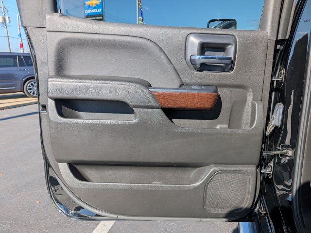 Used 2018 GMC Sierra 1500 SLE w/ SLE Value Package AWD/4WD image 14