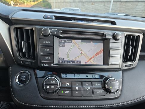 Used 2014 Toyota RAV4 Limited FWD image 18