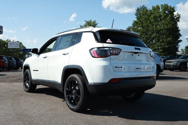 New 2026 Jeep Compass Latitude AWD/4WD image 8