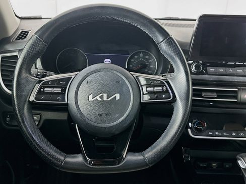 Used 2023 Kia Seltos SX image 18