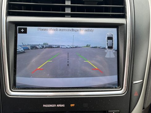 Used 2016 Lincoln MKX Select w/ Select Plus Package FWD image 14