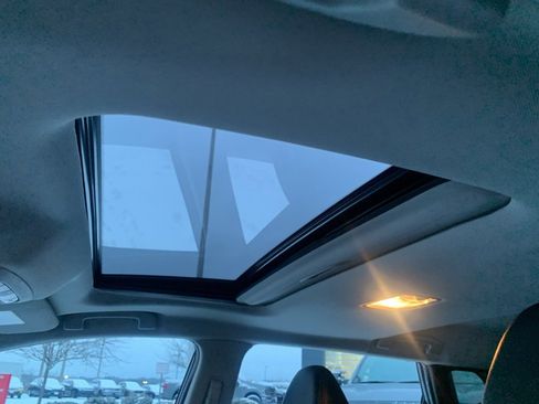 Used 2018 Nissan Rogue Sport SL w/ SL Premium Package image 22