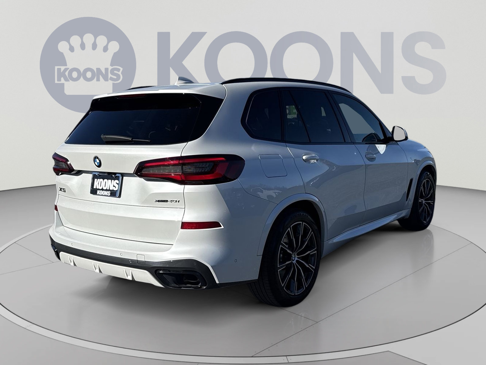 Used 2022 BMW X5 xDrive40i w/ M Sport Package AWD/4WD image 11