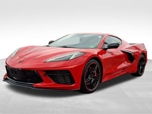 Used 2023 Chevrolet Corvette Stingray Coupe w/ Z51 Performance Package image 3