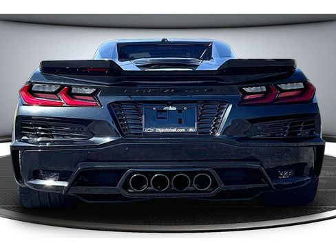 Used 2024 Chevrolet Corvette Z06 RWD image 6