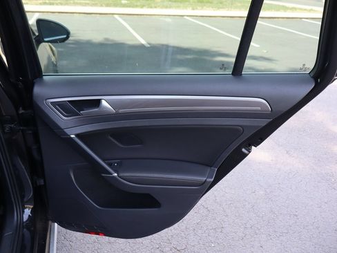 Used 2017 Volkswagen Golf Alltrack SEL AWD/4WD image 25