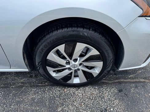 Used 2024 Nissan Altima 2.5 S FWD image 26