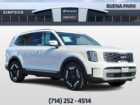 Used 2023 Kia Telluride S w/ S Sunroof Package image 1