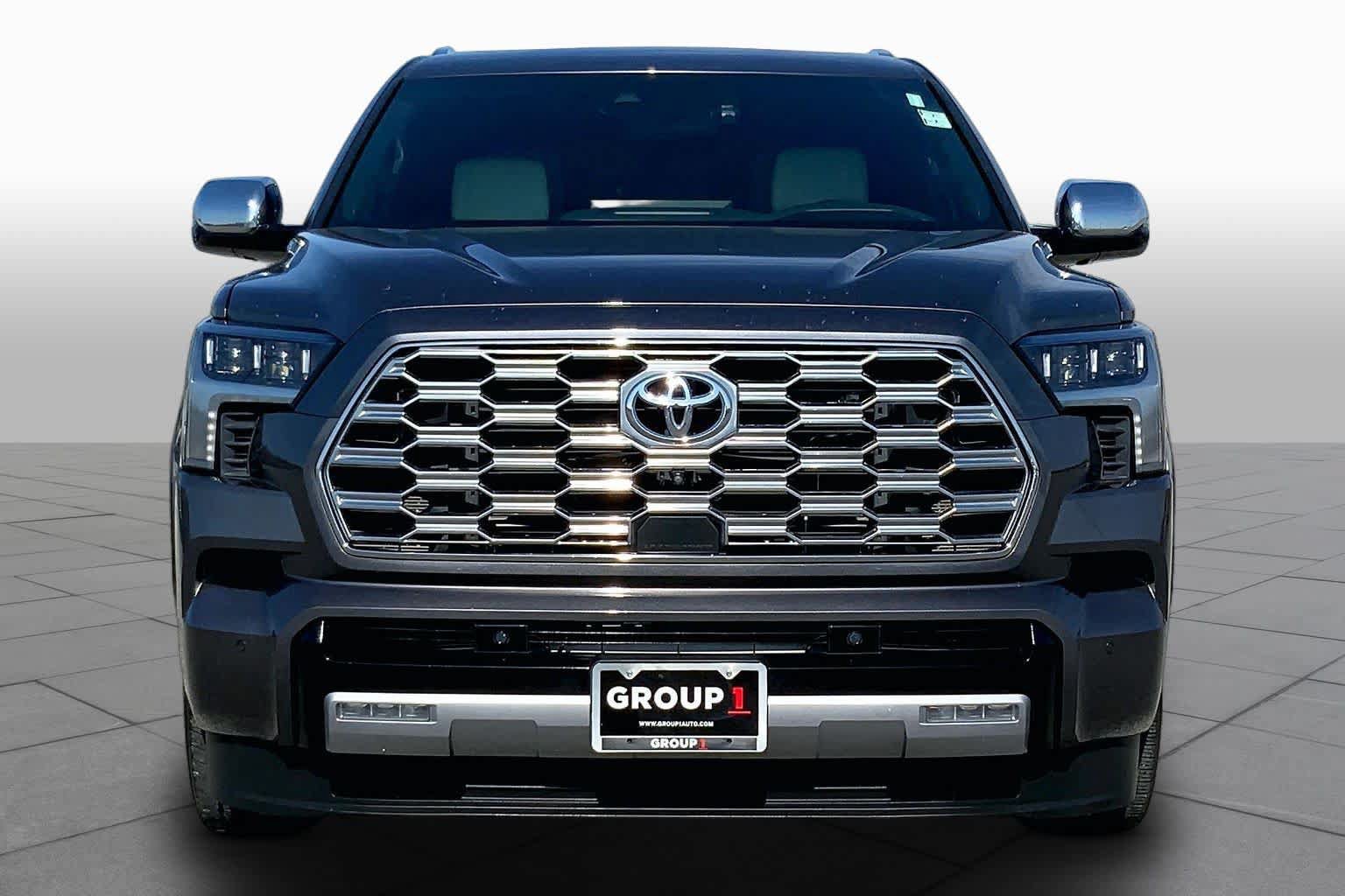 Used 2023 Toyota Sequoia Capstone AWD/4WD image 4