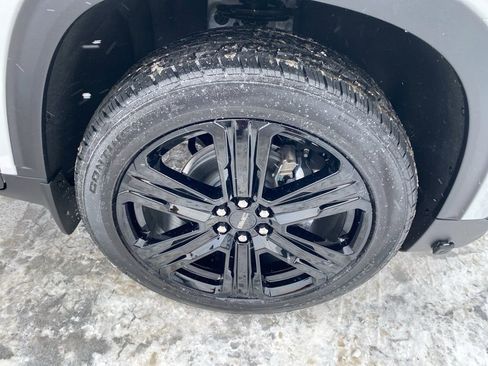 New 2026 GMC Acadia Elevation image 9