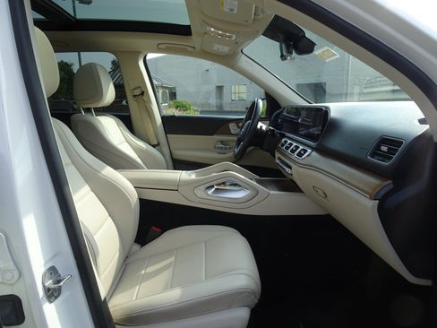 Used 2021 Mercedes-Benz GLE 350 4MATIC image 29