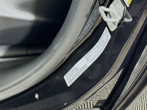New 2026 Chrysler Pacifica Limited FWD image 27