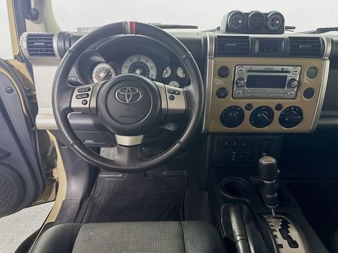 Used 2014 Toyota FJ Cruiser 4WD w/ Upgrade Package image 20