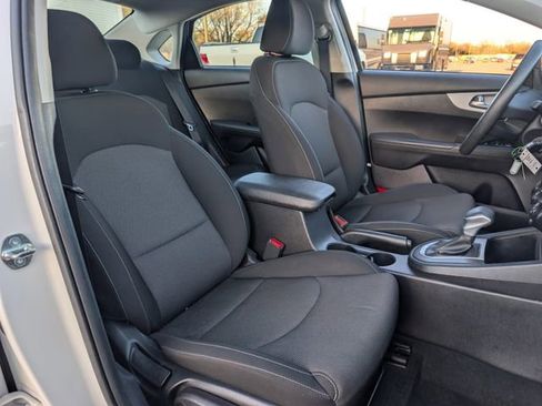Used 2023 Kia Forte LXS image 25