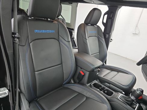 Used 2024 Jeep Wrangler Unlimited Rubicon 4xe w/ Technology Group image 10