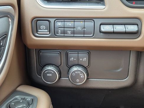 Certified 2023 Chevrolet Tahoe High Country RWD image 24