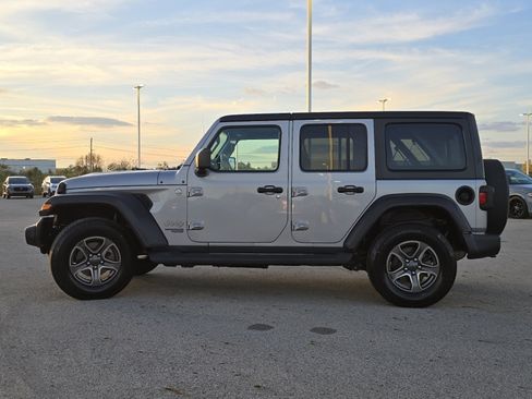 Used 2018 Jeep Wrangler Unlimited Sport S image 14