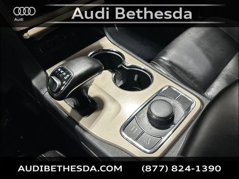 Used 2015 Jeep Grand Cherokee Limited AWD/4WD image 27