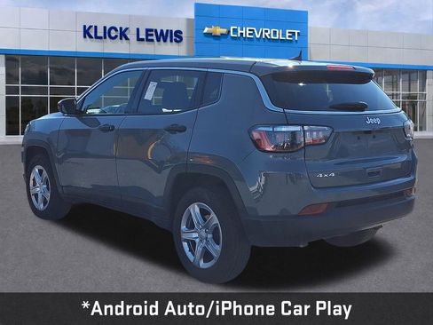 Used 2023 Jeep Compass Sport image 5