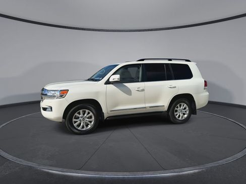 Used 2021 Toyota Land Cruiser image 5