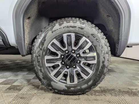 New 2026 GMC Sierra 2500 Denali Ultimate AWD/4WD image 13