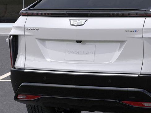 New 2025 Cadillac Lyriq Luxury image 47