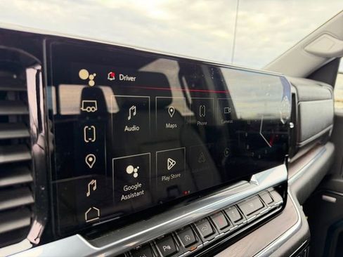 Certified 2024 GMC Sierra 1500 SLT image 7