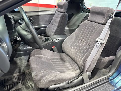 Used 1997 Pontiac Firebird Formula w/ Opt Pkg RWD image 12