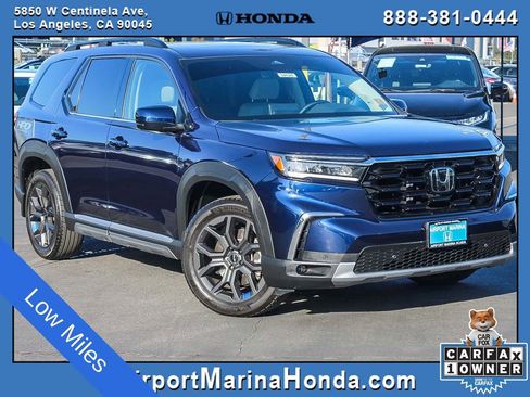 Used 2023 Honda Pilot Touring image 1