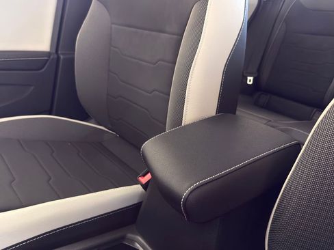 New 2026 Volkswagen Taos SE FWD image 26