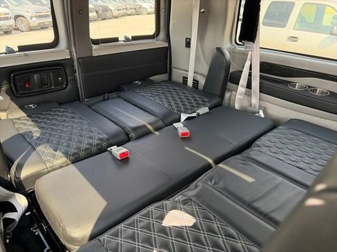 Used 2024 Chevrolet Express 2500 RWD image 21
