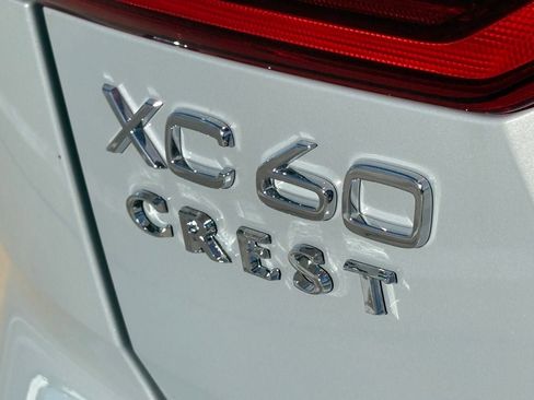 New 2026 Volvo XC60 B5 Core w/ Protection Package Premier image 9