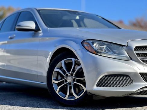 Used 2016 Mercedes-Benz C 300 Sedan image 4