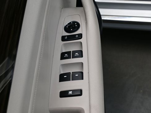 Used 2016 Hyundai Sonata Limited w/ Option Group 02 image 10