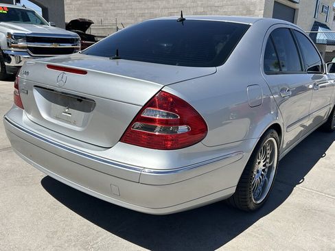 Used 2005 Mercedes-Benz E 500 Sedan image 12