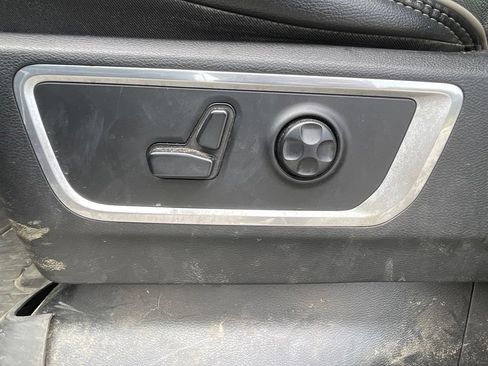 Used 2020 RAM 1500 Laramie AWD/4WD image 37