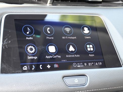 Used 2023 Cadillac XT4 Luxury w/ Cold Weather Package FWD image 34