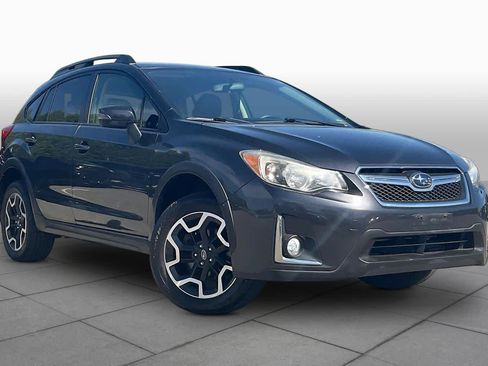 Used 2016 Subaru Crosstrek 2.0i Limited AWD/4WD image 2