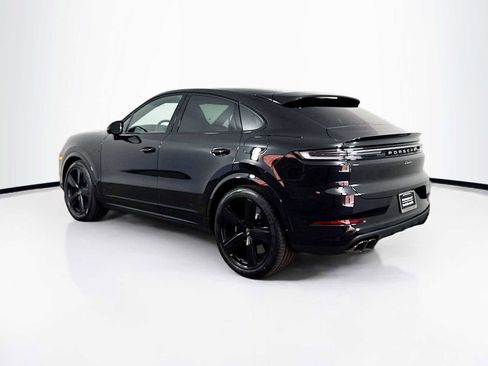 New 2026 Porsche Cayenne Turbo image 3