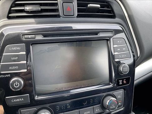 Used 2023 Nissan Maxima SL FWD image 20