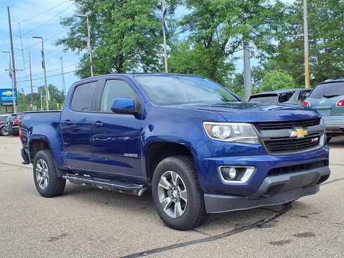 Used 2015 Chevrolet Colorado Z71 AWD/4WD image 3